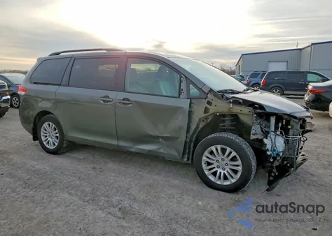 2012 Toyota Sienna Xle z USA, uszkodzony, nr VIN 5TDYK3DC9CS213727
